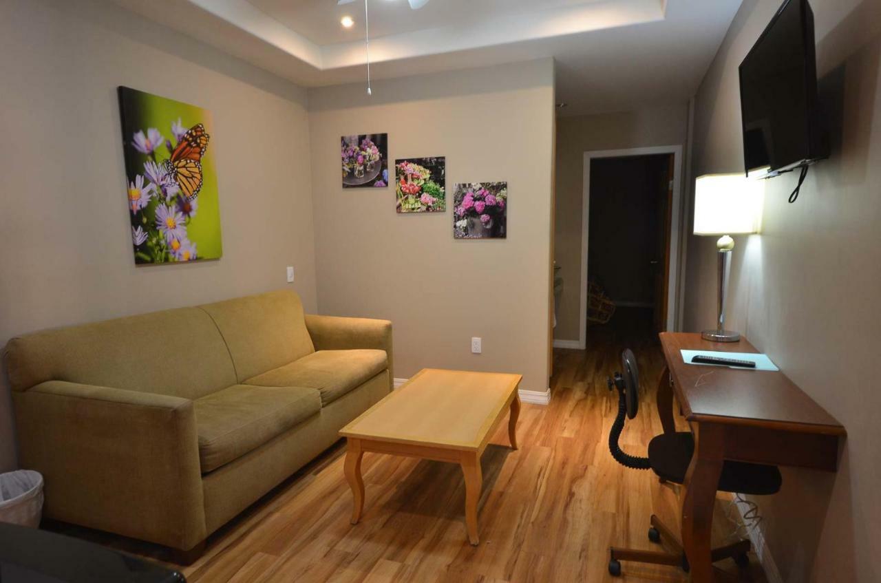Del Sol Hotel 2*